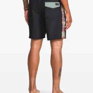 Bañador VOLCOM Hombre Star Shields Fa Mod negro con diamante
