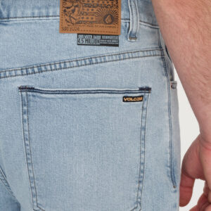 Pantalón VOLCOM para hombre corto denim billow azul