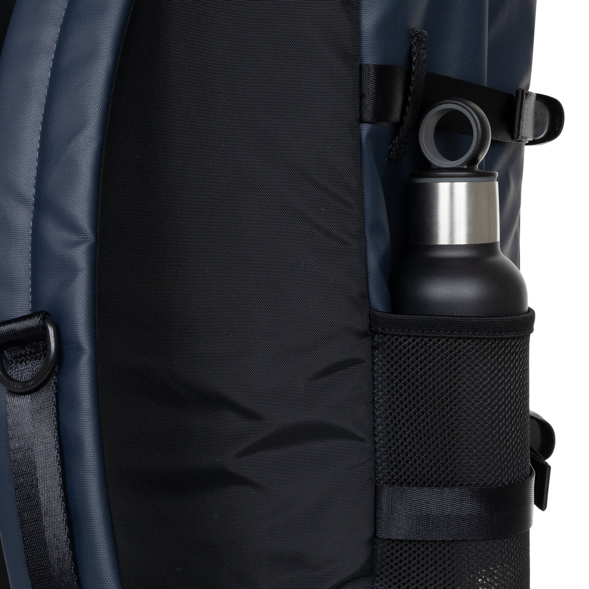 Maleta EASTPAK mochila travel pack tarp resistente e impermeable