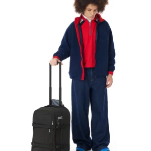 Maleta EASTPAK transit m pro semi rígida con departamentos, muy completa negra