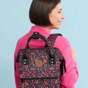Mochila CABAIA adventurer small multifuncional y estampada