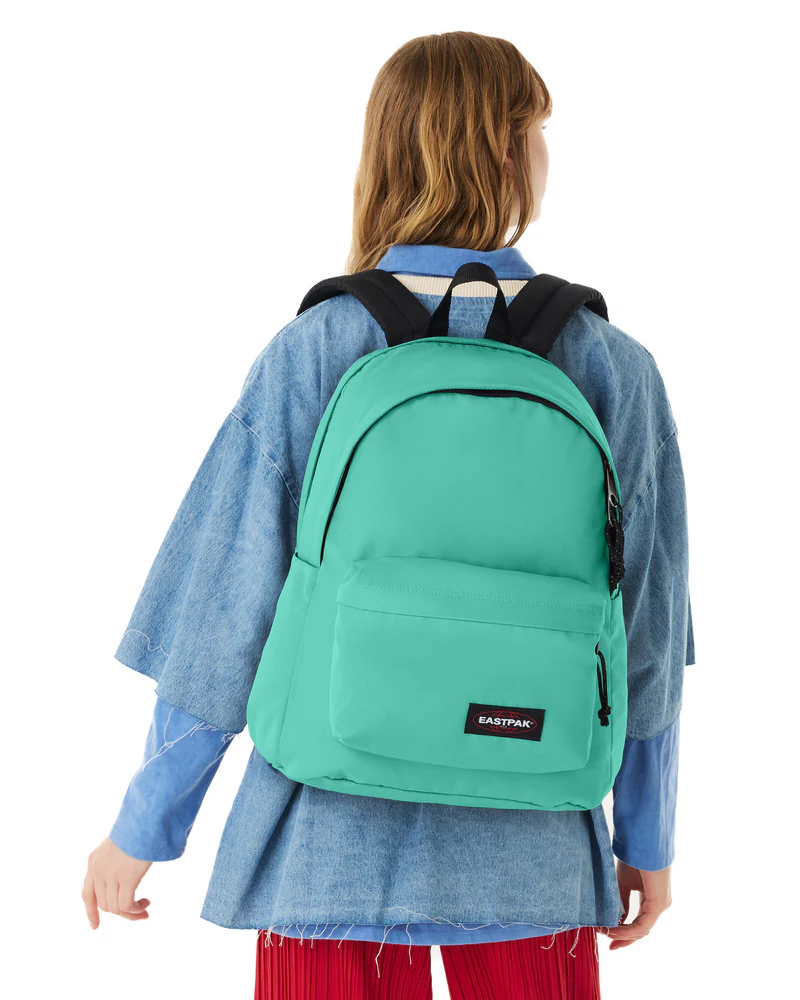 Mochila EASTPAK day office ek0a5bik con funda portatil y porta botellas