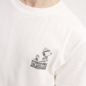 Camiseta HYDROPONIC Peanuts Campfire Blanco Dibujo Snoopy